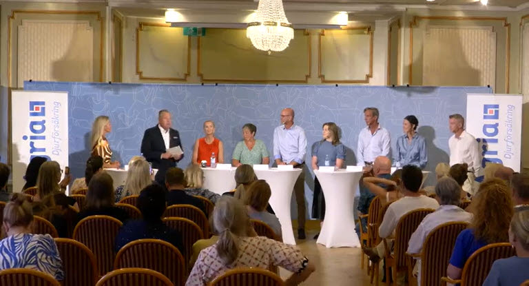 Agria bjöd in till ett panelsamtal i Almedalen för att diskutera de skenande kostnaderna och möjliga lösningar för en hållbar djursjukvård. 